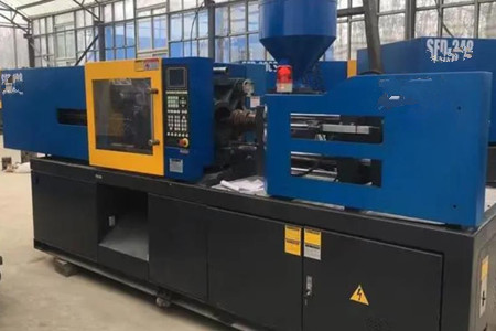 塑料注塑機(jī)操作期間需要注意哪些事項(xiàng)？