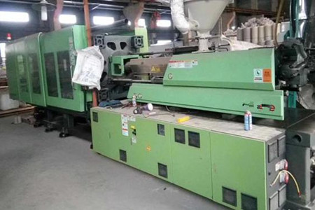 果筐注塑機(jī)廠家報(bào)價(jià)應(yīng)注意哪些問題？重點(diǎn)關(guān)注這9點(diǎn)！